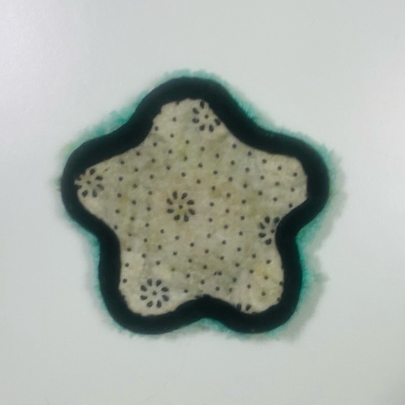 Bright blue flower coaster (look at description for more info) - Picture 2 of 5